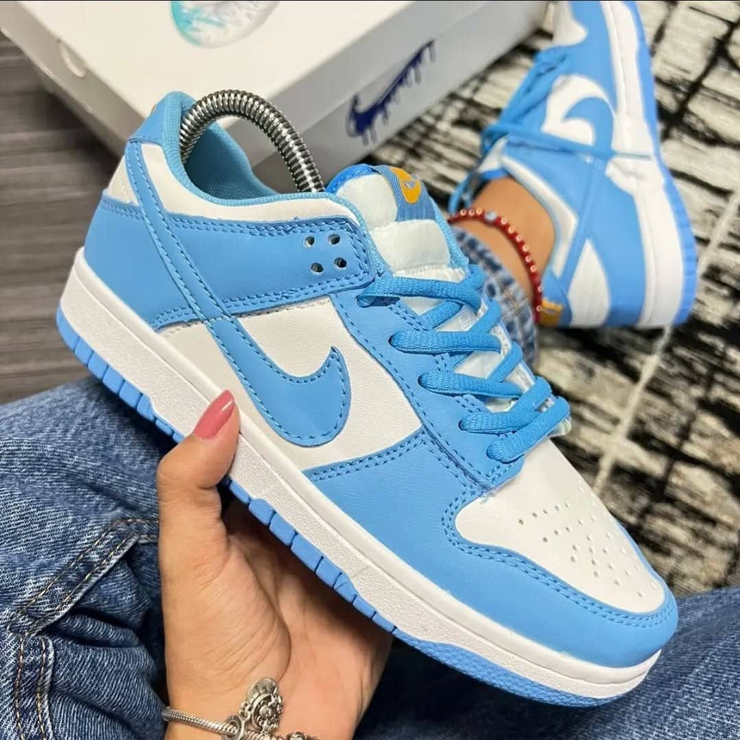 NIKE DUNK LOW SNEAKER