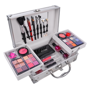 MAGIC COLOR MAKEUP KIT WITH CARRY CASE