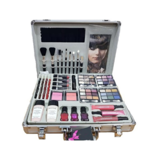 PROFESSIONAL MAKE-UP KIT